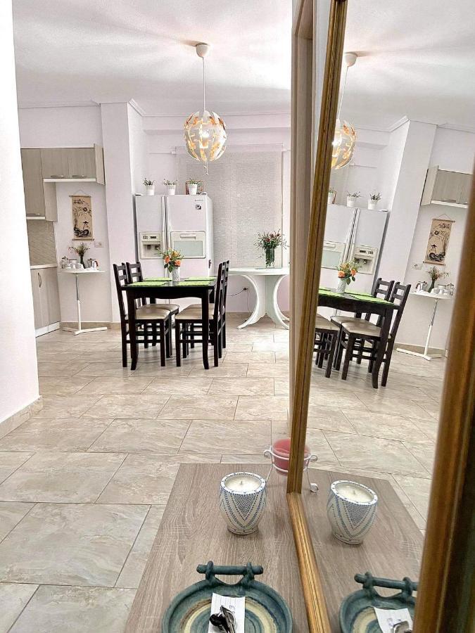 Iraa'S Apartment Саранда Экстерьер фото
